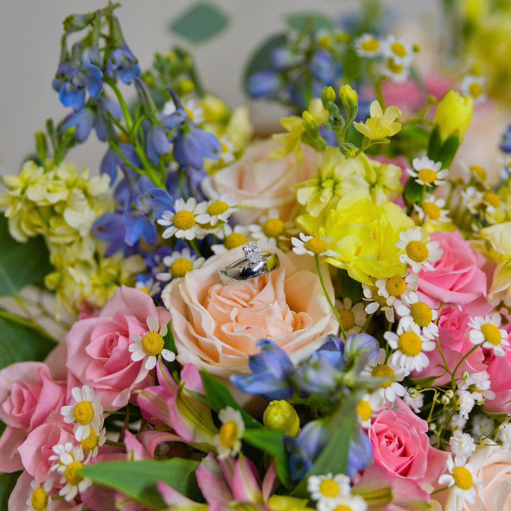 Wildflower Grace lush ceremony florals and greenery