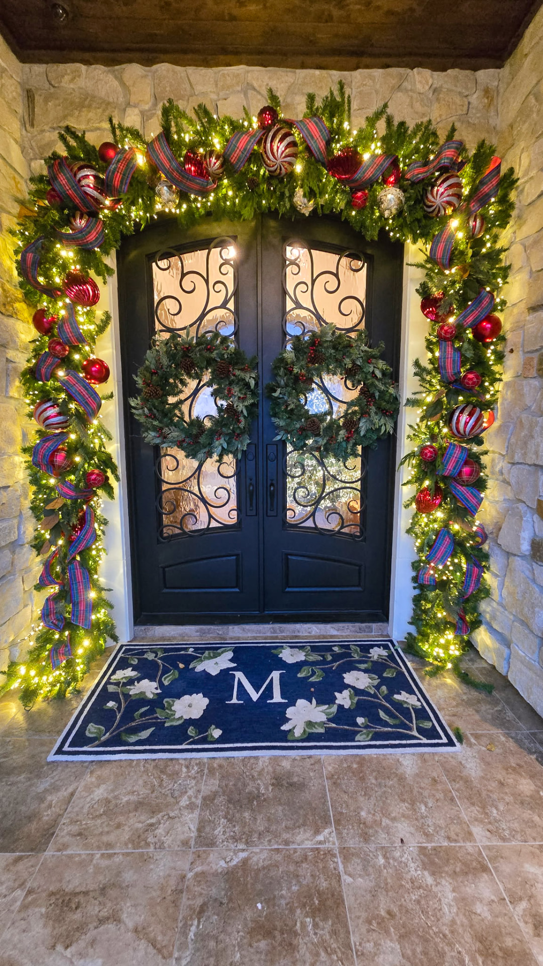 Wildflower Grace seasonal holiday arrangement 20